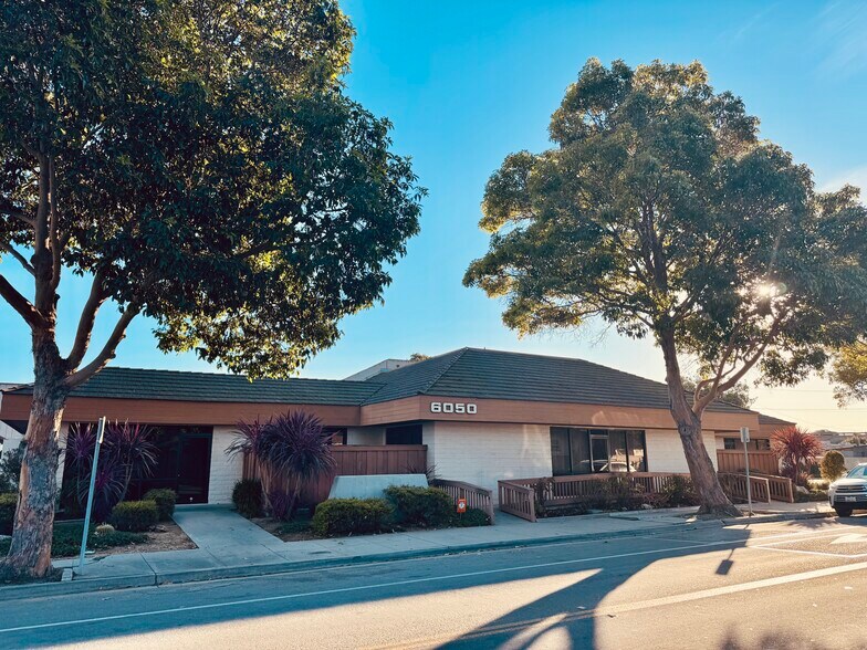 More Photos Of 6050 Seahawk St, Ventura Office For Lease