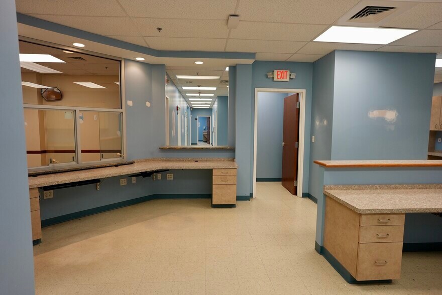 More Photos Of 1340 Belmont St, Brockton Medical For Lease