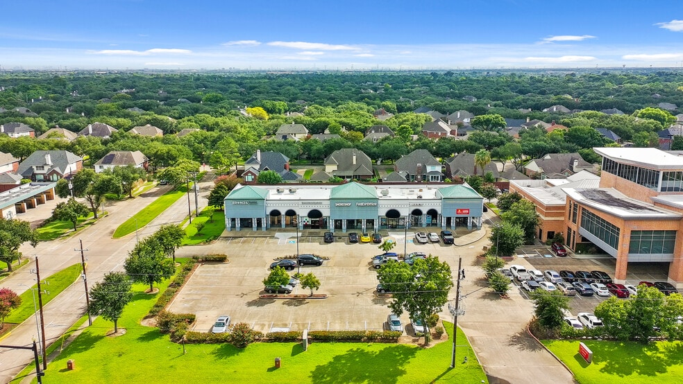 Primary Photo Of 4403-4411 Highway 6, Sugar Land Storefront For Sale