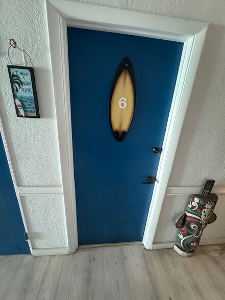 More Photos Of 308 Monroe St, Hollywood Hotel For Sale