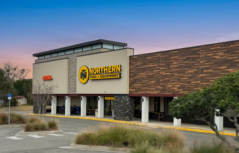 Primary Photo Of 291-311 Blanding Blvd, Orange Park General Retail For Lease