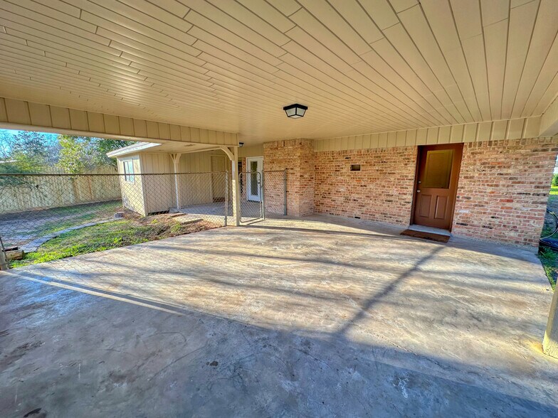 More Photos Of 13767 FM 2432 Rd, Willis Land For Sale