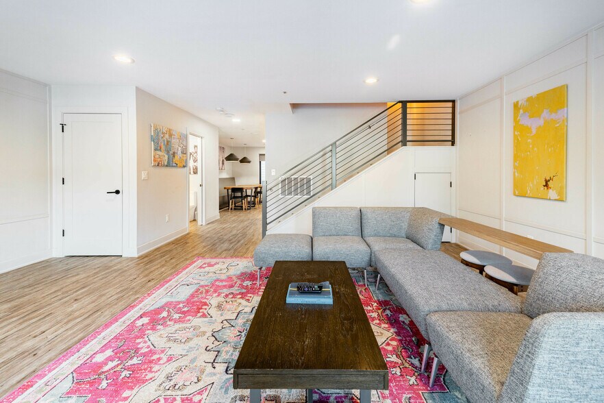 More Photos Of 830 Henry St, Ann Arbor Apartments For Sale