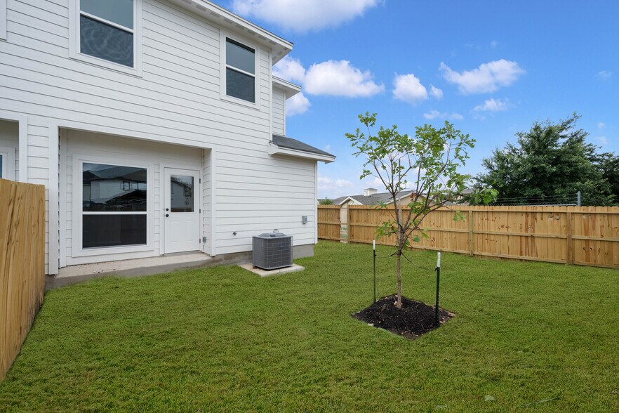 More Photos Of 8611 Valentina Way, San Antonio Apartments For Sale