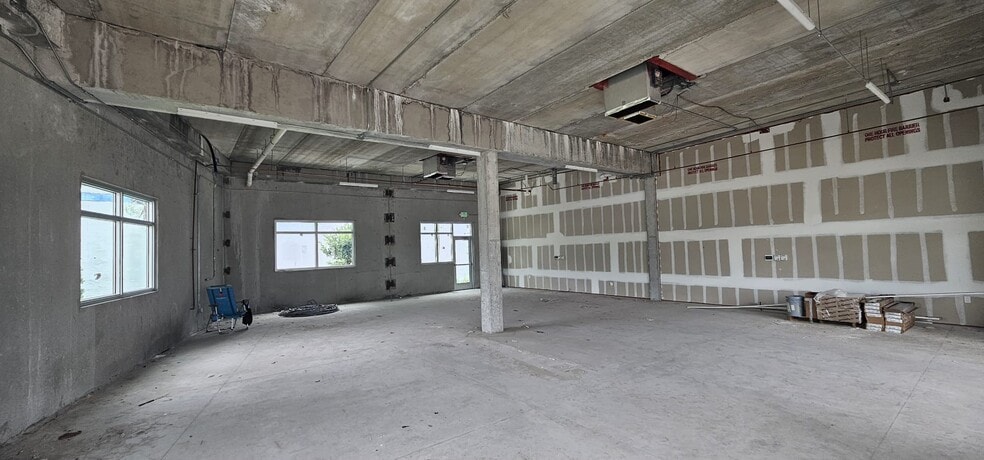 More Photos Of 101 NW 12th St, Pompano Beach Medical For Lease