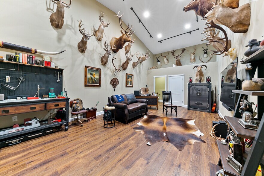 More Photos Of 2222 N Main St, Highlands Land For Sale