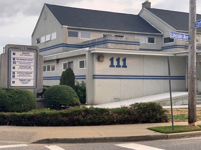 More Photos Of 111 Carleton Ave, Islip Terrace Medical For Lease