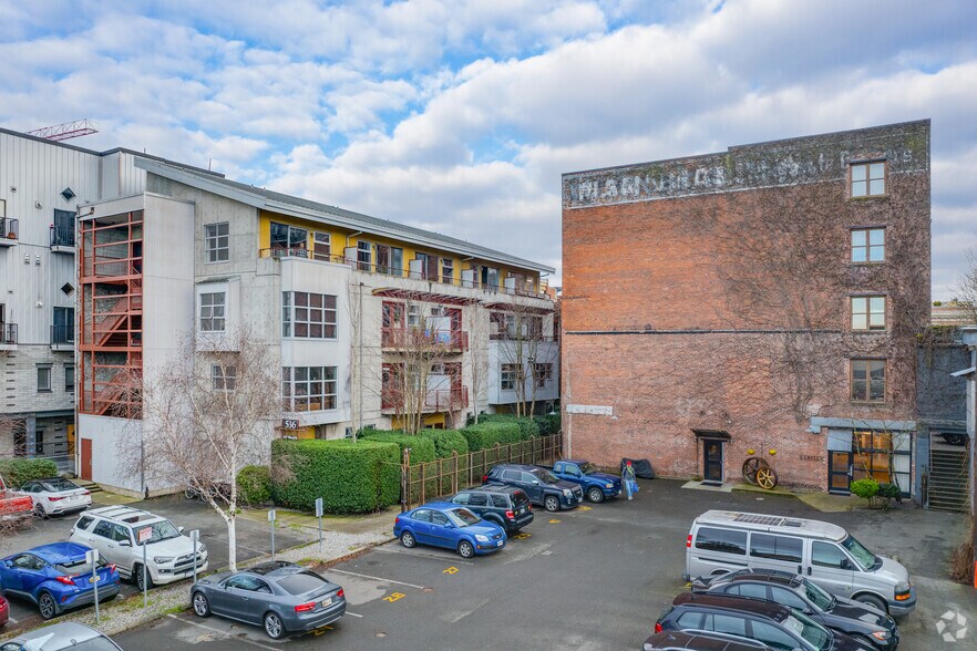 More Photos Of 536 Herald St, Victoria Apartments For Lease