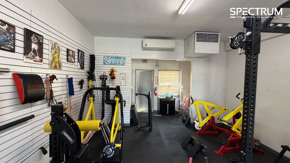 More Photos Of 1800-1806 W Olive Ave, Burbank Storefront For Lease