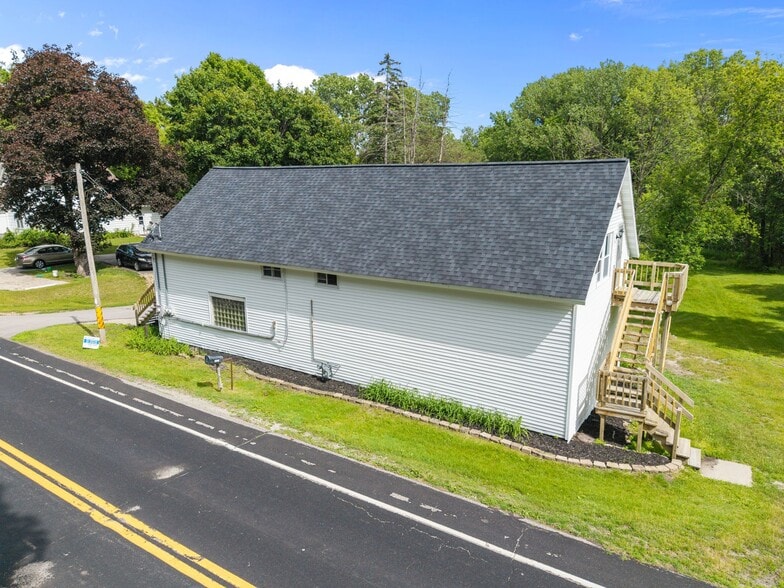 More Photos Of 1903 E Apple Creek Rd, Appleton Apartments For Sale