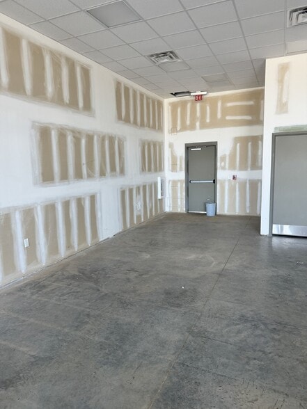 More Photos Of 5246 Murfreesboro Rd, La Vergne Freestanding For Lease