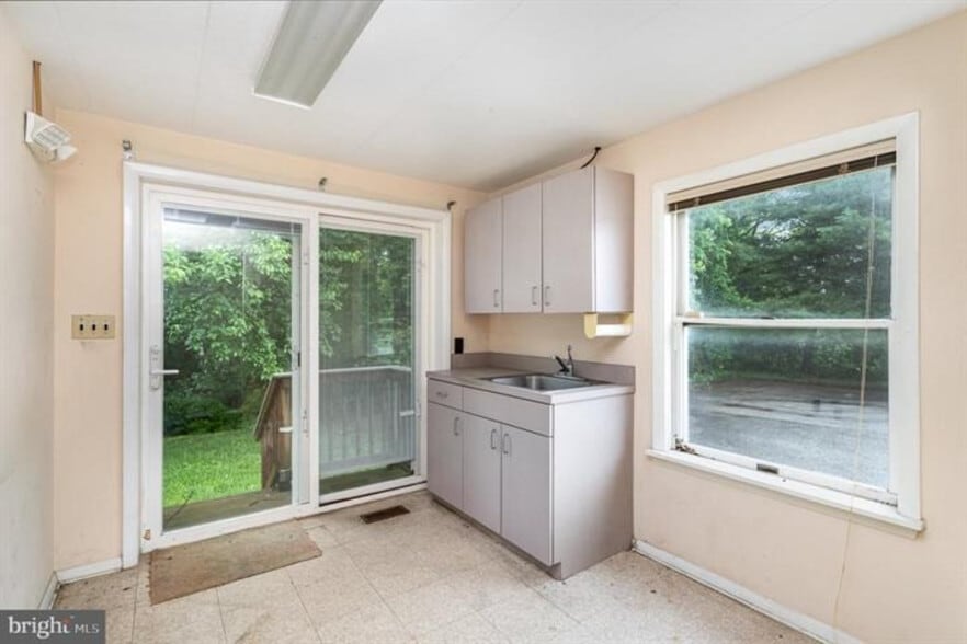 More Photos Of 1041 Baltimore Blvd, Westminster Medical For Sale
