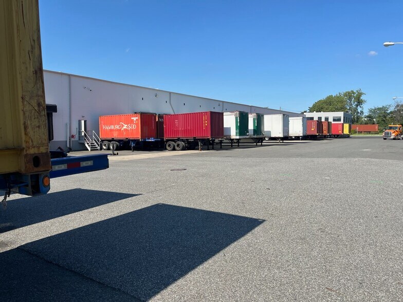 More Photos Of 13 Manor Rd, East Rutherford Warehouse For Lease