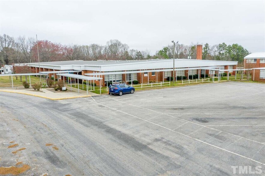 More Photos Of 8176 Nc Highway 96, Oxford Manufacturing For Sale