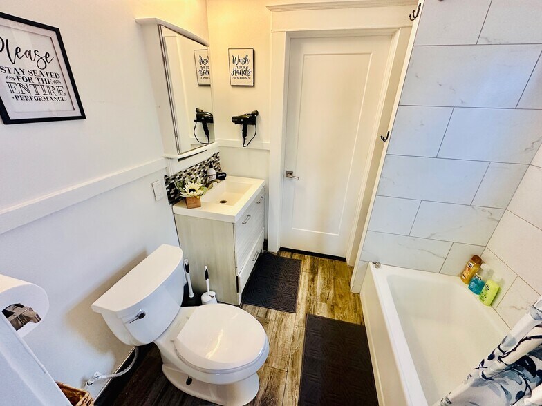 More Photos Of 423 Mill St, Reno Office For Lease