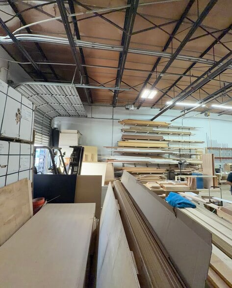 More Photos Of 733-757 W 26th St, Hialeah Warehouse For Lease