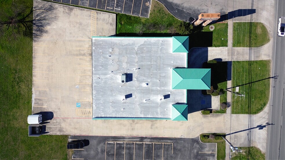 More Photos Of 7180 Bandera Rd, San Antonio Medical For Lease