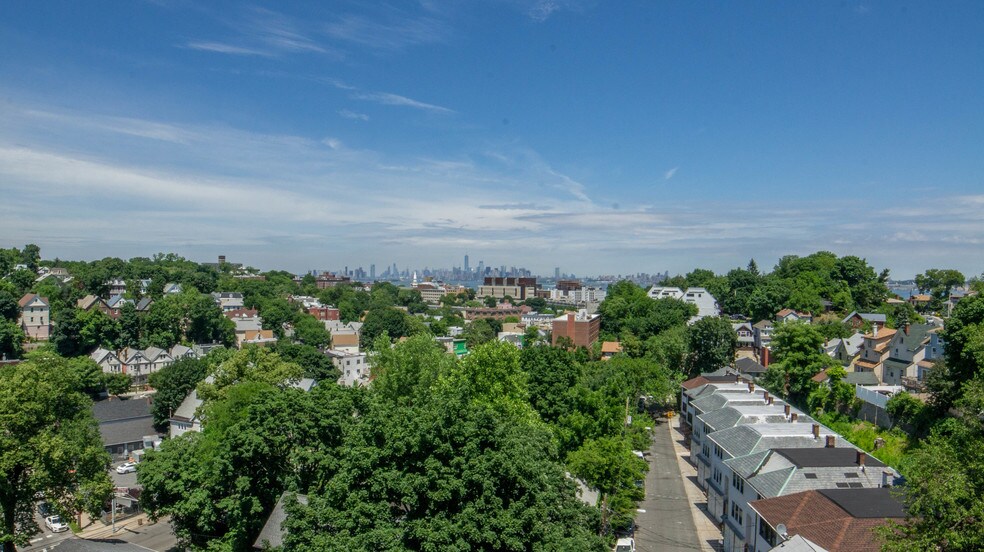 More Photos Of 29 Avon Pl, Staten Island Apartments For Sale