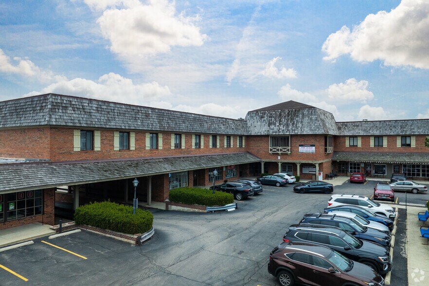 Primary Photo Of 106-140 Barrington Commons Ct, Barrington Storefront For Sale