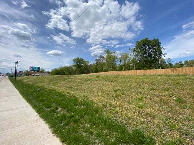 More Photos Of .94+/- Acre U.S. Highway 60 East, Republic Land For Sale