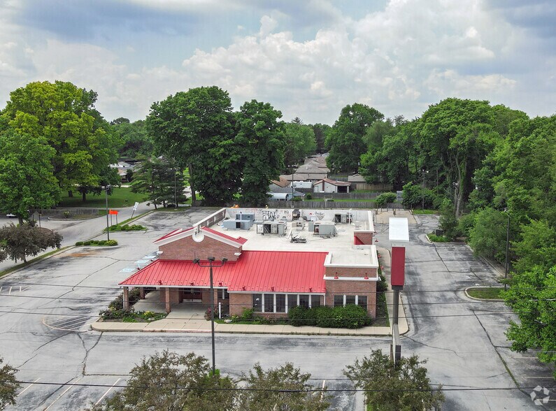 More Photos Of 456 E Elbert St, Indianapolis Restaurant For Lease