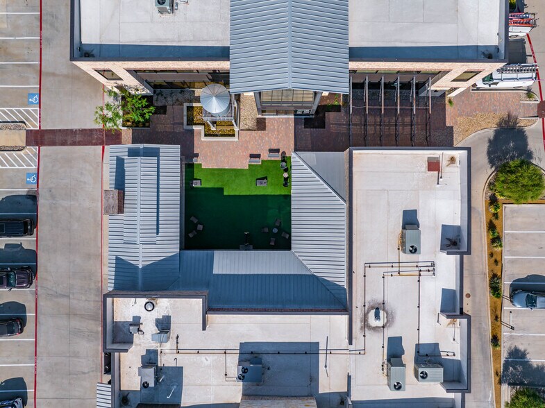 More Photos Of 129 N Collins Rd, Sunnyvale Freestanding For Lease