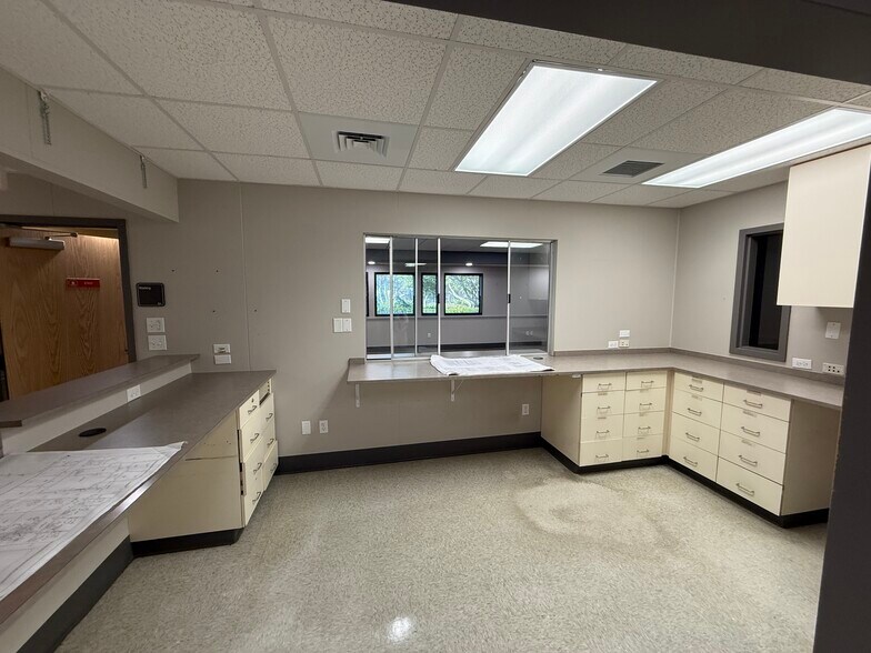 More Photos Of 3333 Capital Oaks Dr, Tallahassee Medical For Sale