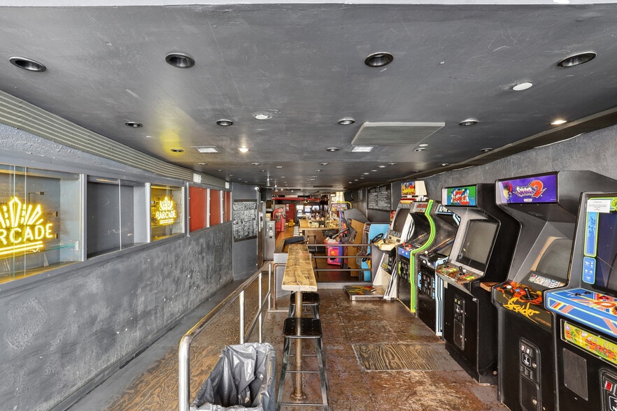 More Photos Of 6 Saint Marks Pl, New York Storefront For Sale