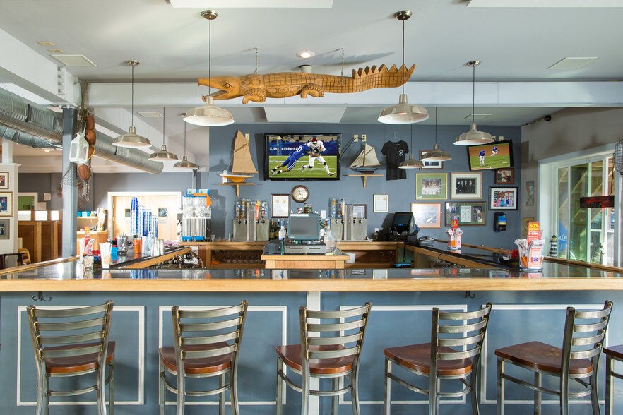 More Photos Of 7 Main St, Catskill Restaurant For Lease