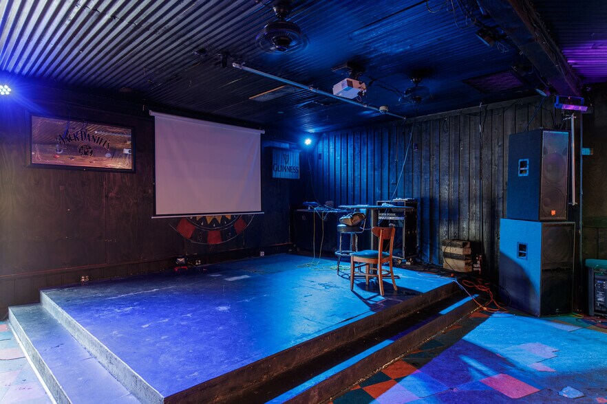 More Photos Of 1903 Baytree Pl, Valdosta Restaurant For Sale