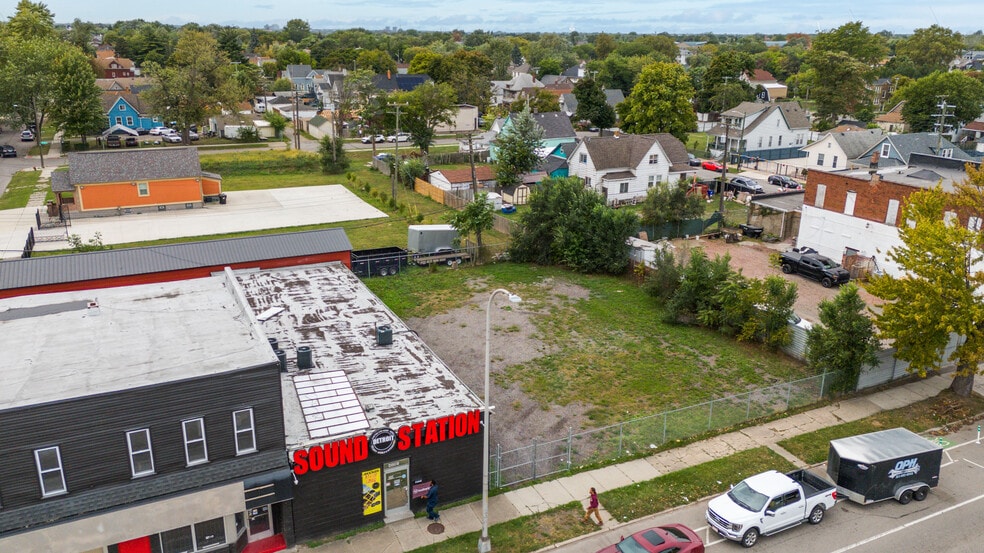 More Photos Of 4805 Livernois, Detroit Freestanding For Lease