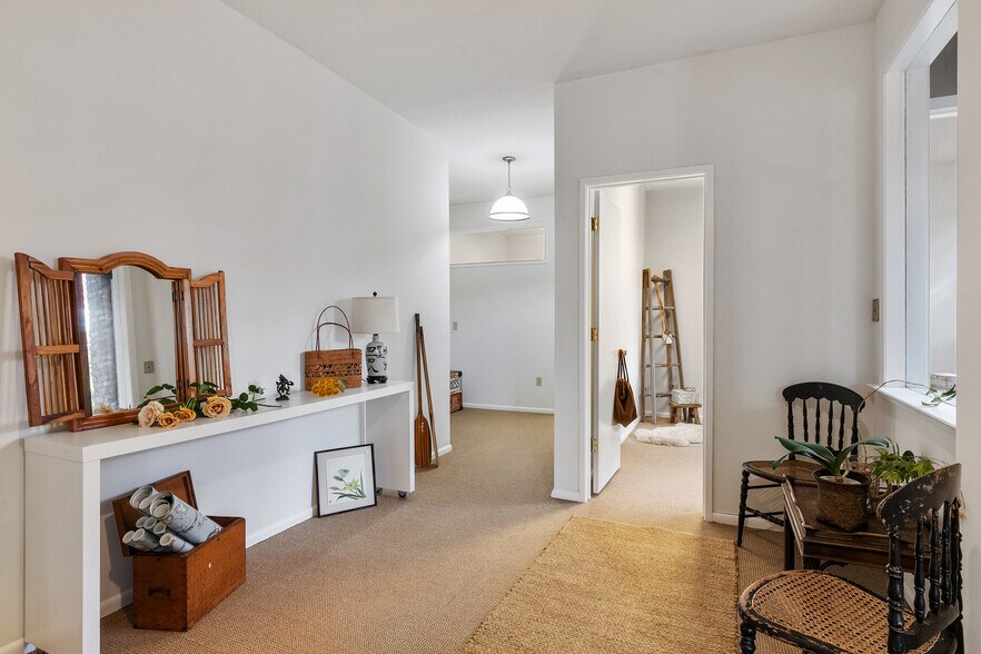 More Photos Of 125-131 Camino Alto, Mill Valley Office For Lease