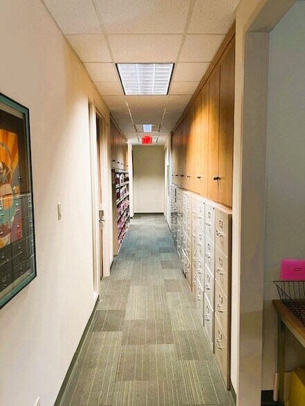 More Photos Of 7809 Broadway St, San Antonio Office For Sale