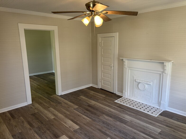 More Photos Of 208 Basin Ave, Kannapolis Multifamily For Sale