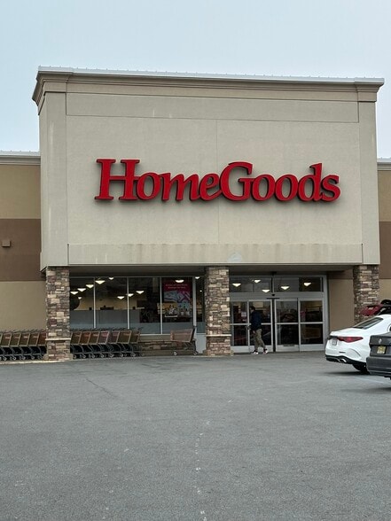 More Photos Of 57 State Route 23, Wayne Unknown For Sale