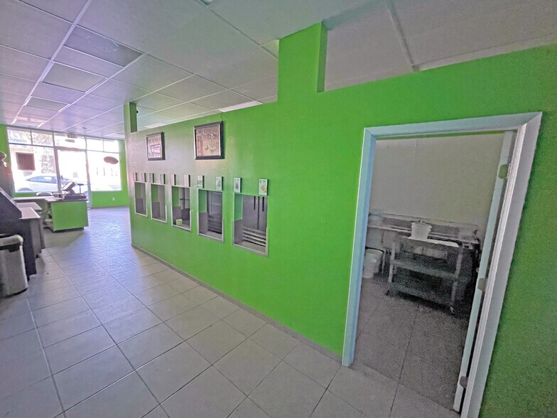 More Photos Of 134 N Main St, Porterville Restaurant For Lease