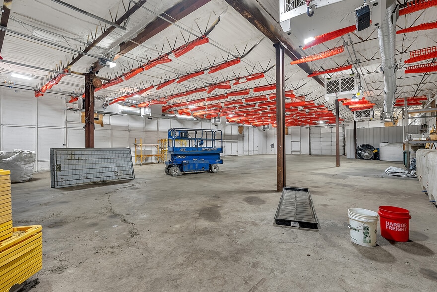 More Photos Of 21736 Bedford Rd N, Battle Creek Industrial For Sale