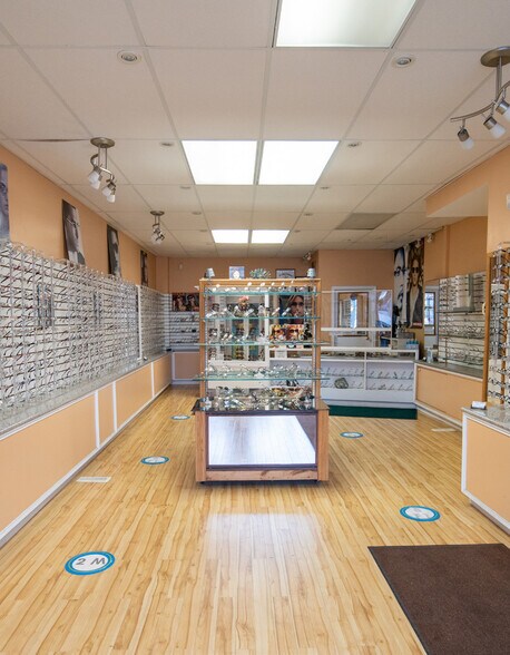 More Photos Of 2666 Danforth Ave, Toronto Storefront Retail Residential For Sale