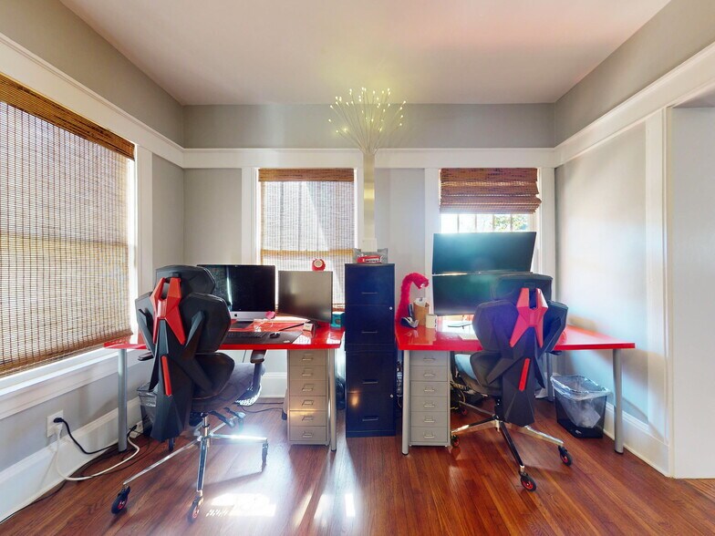 More Photos Of 215 Washington st, New Smyrna Beach Office Residential For Sale