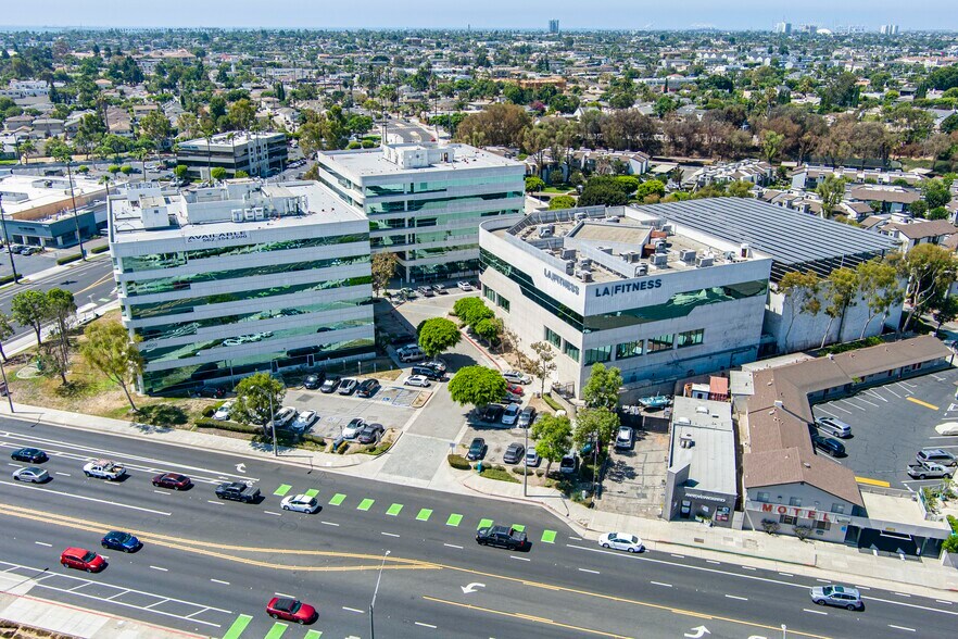 More Photos Of , Long Beach Office For Sale