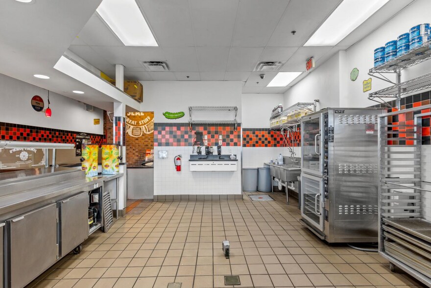 More Photos Of 11500 Midlothian Tpke, Richmond General Retail For Lease