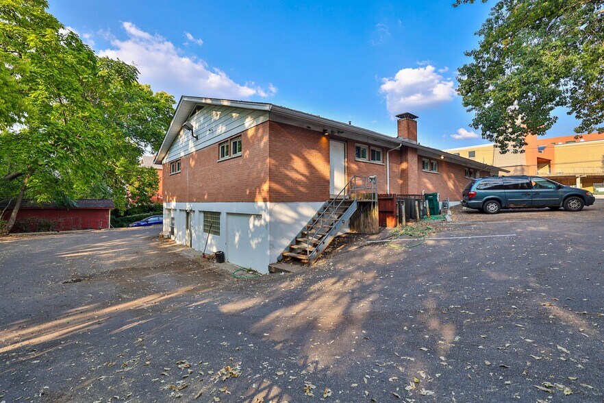 More Photos Of 2651 Highland Ave, Cincinnati Medical For Sale