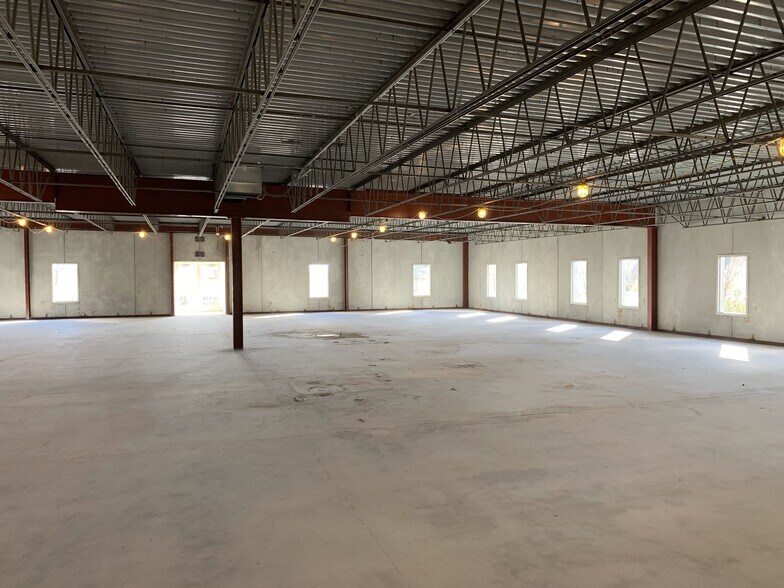 More Photos Of 2104 International Ln, Madison Light Distribution For Lease