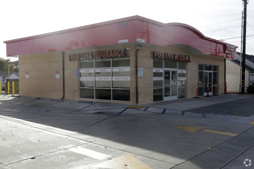More Photos Of 5961 Laurel Canyon Blvd, Valley Village Storefront For Lease