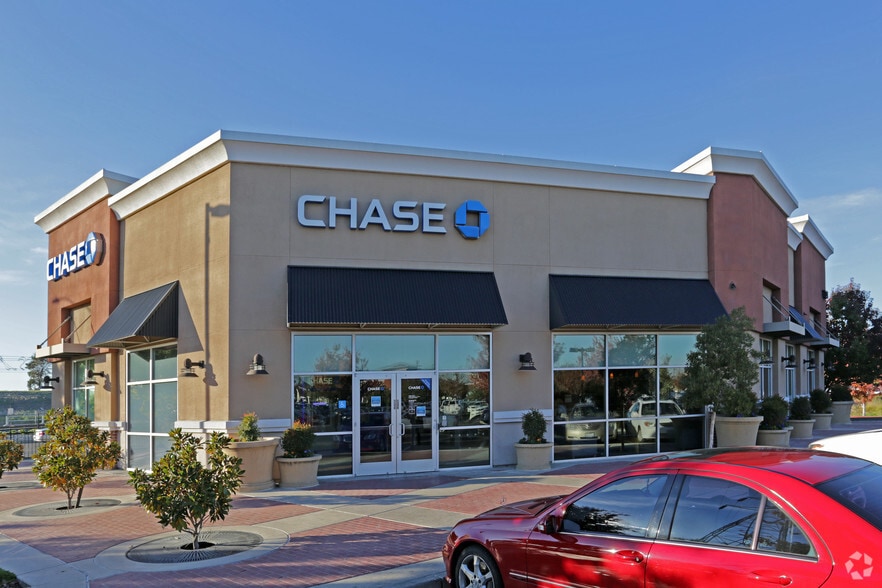 More Photos Of 7431 W Stockton Blvd, Sacramento Freestanding For Lease