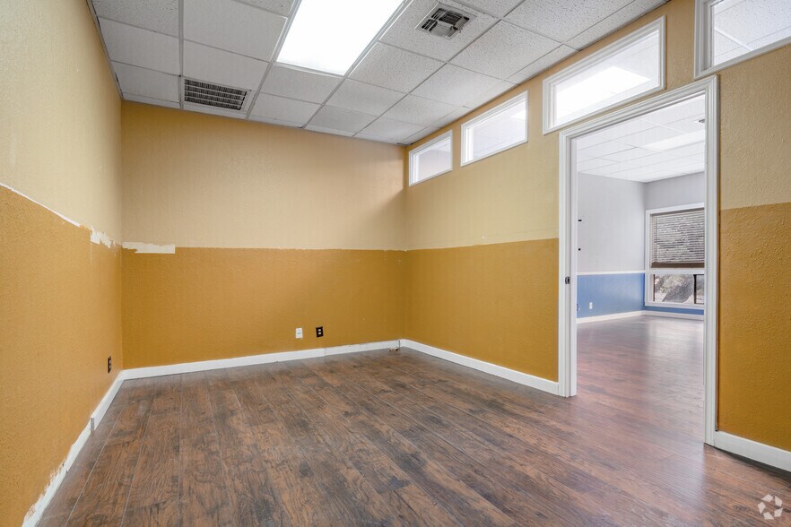 More Photos Of 8647 Wurzbach Rd, San Antonio Unknown For Lease