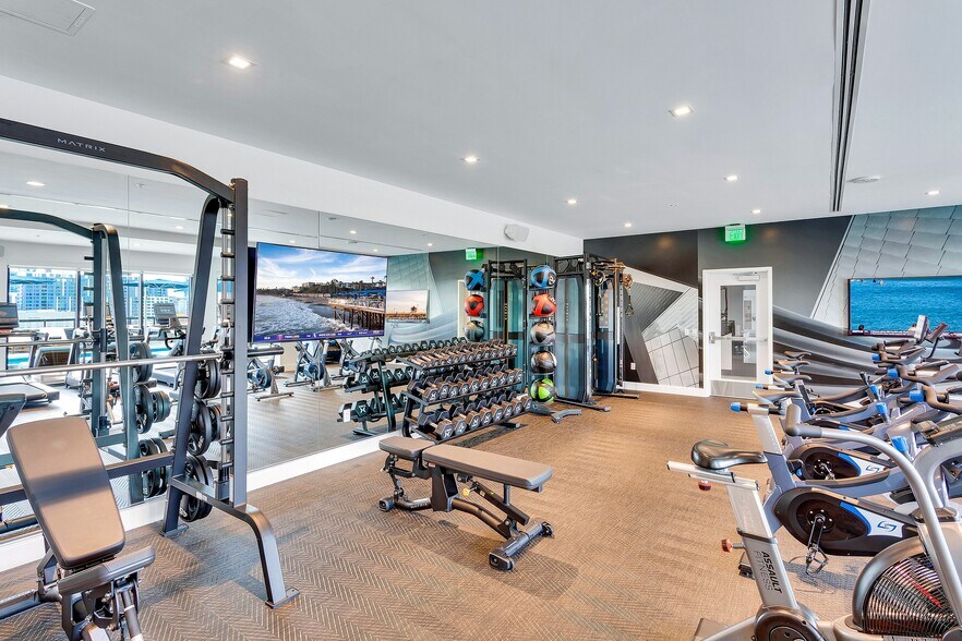 More Photos Of 1840 Market St, Denver Apartments For Lease