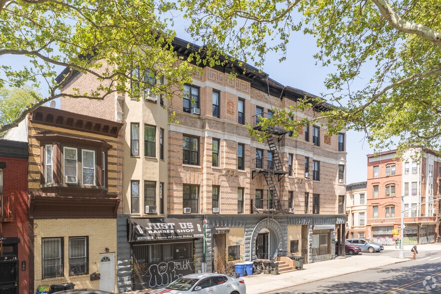 More Photos Of 692 Macon St, Brooklyn Apartments For Sale