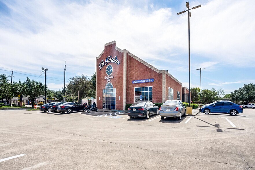 More Photos Of 1570 S Dairy Ashford Rd, Houston Freestanding For Lease
