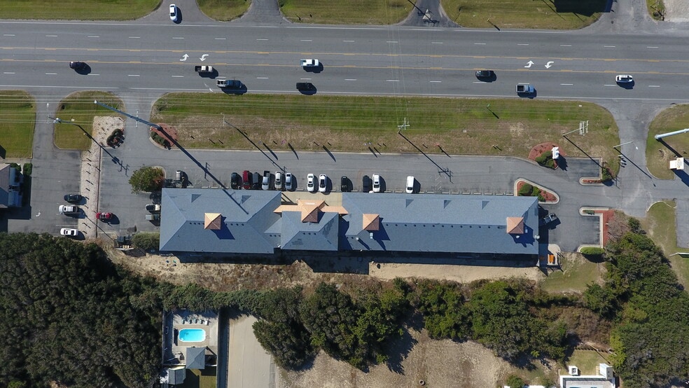 More Photos Of 3723 N Croatan Hwy, Kitty Hawk Freestanding For Lease